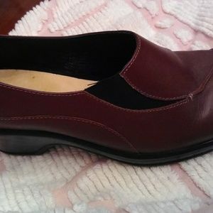 Dansko shoes size 37 brown closed toe